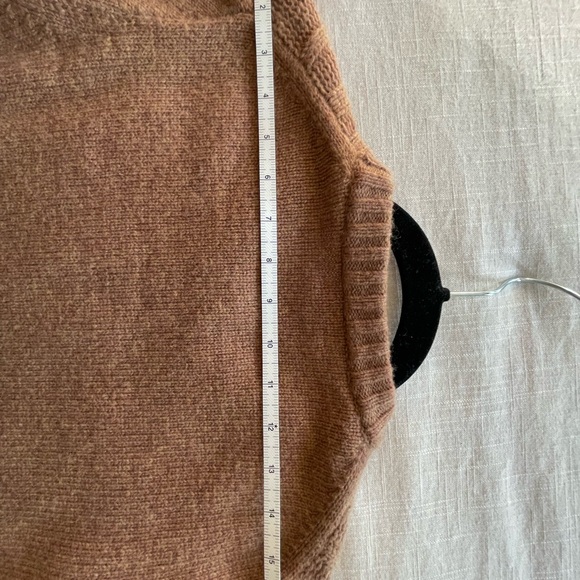 JCrew Women’s Lambswool Pullover Sweater - Picture 12 of 13